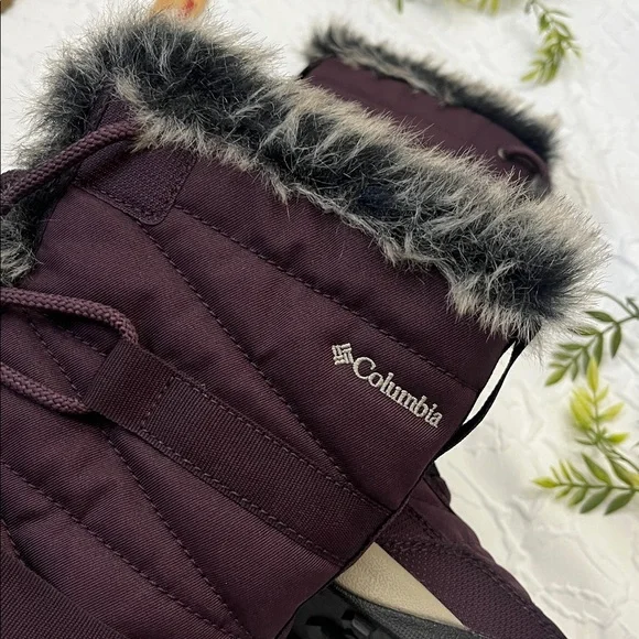 New Burgundy Columbia Winter Boots - Picture 8 of 9